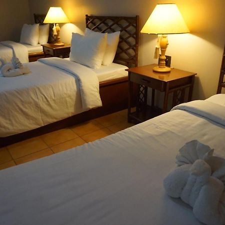 Victoria'S Haven Bed & Breakfast Dumaguete City Bagian luar foto