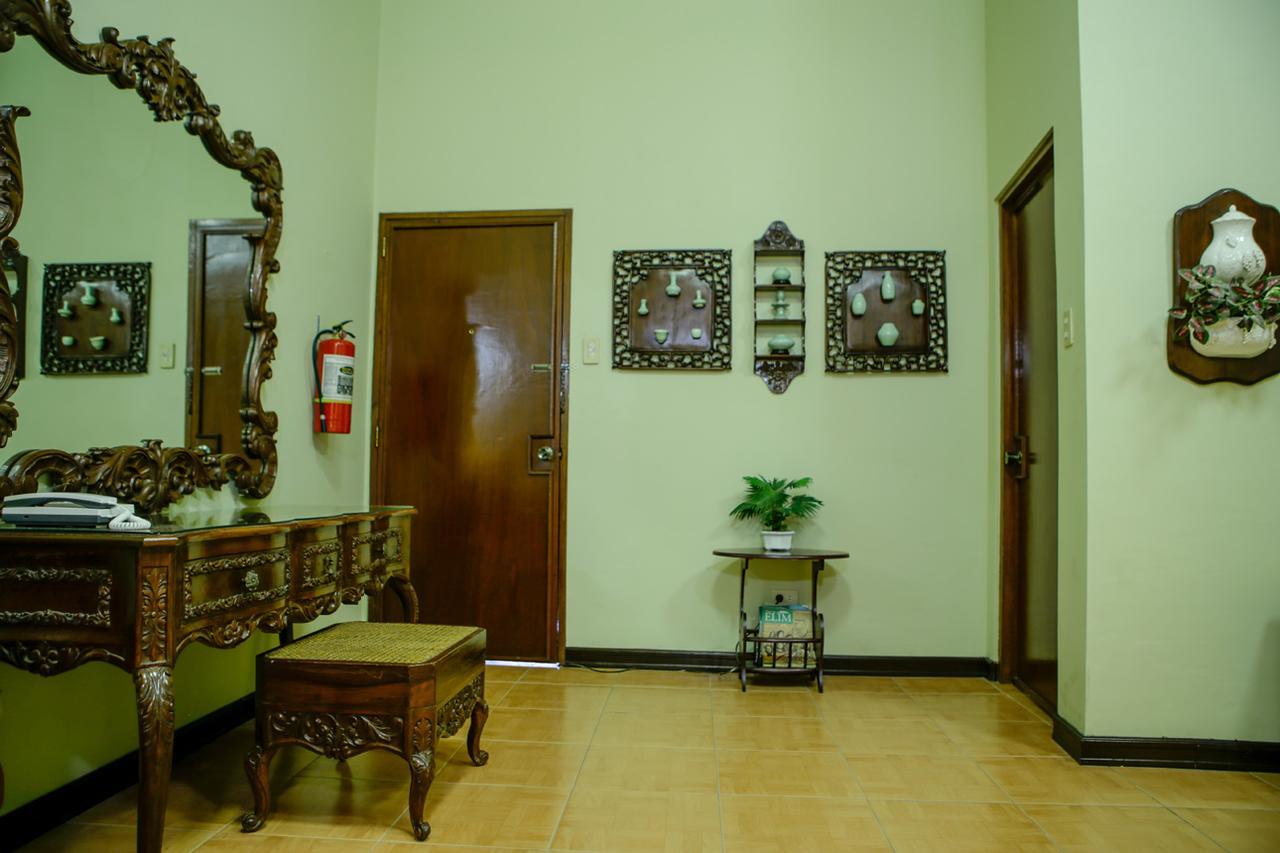Victoria'S Haven Bed & Breakfast Dumaguete City Bagian luar foto
