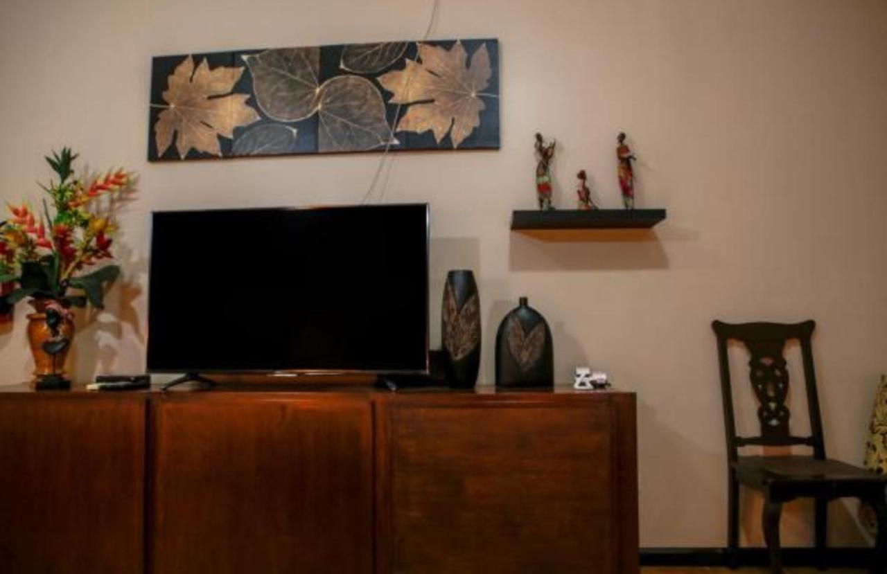 Victoria'S Haven Bed & Breakfast Dumaguete City Bagian luar foto